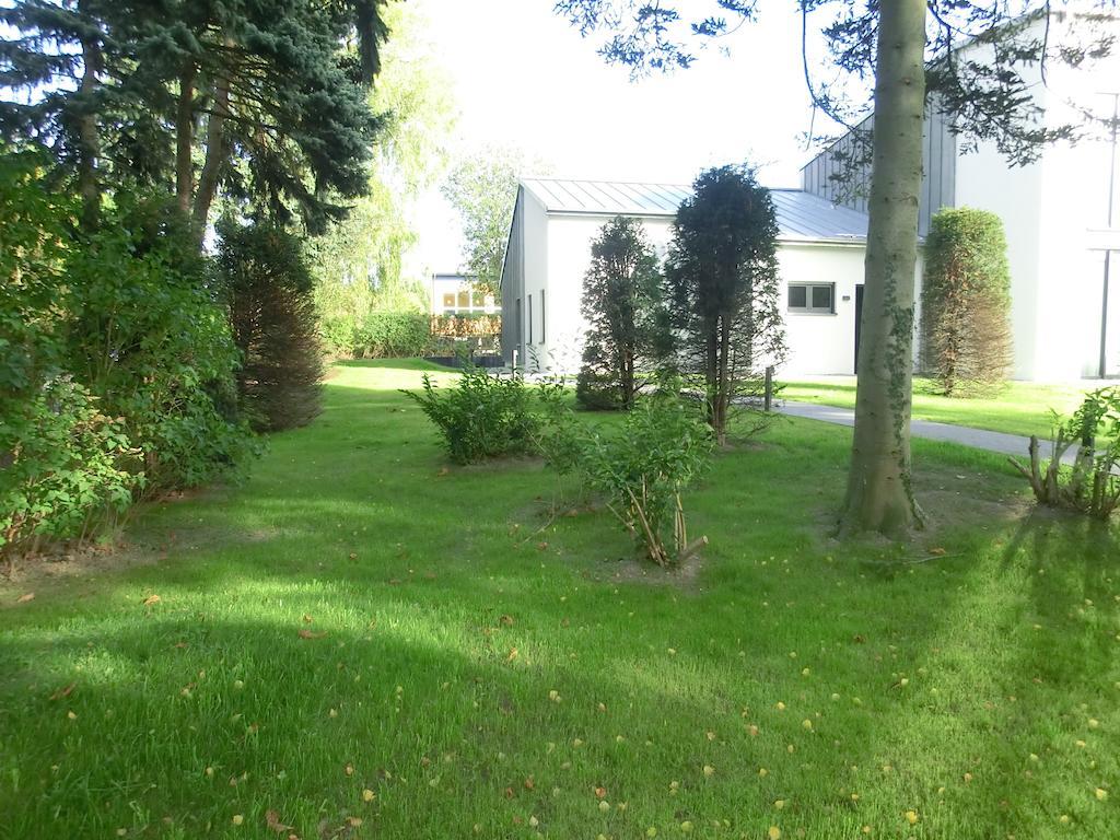 Kleeblatthaus Putbus Ruegen Apartment Exterior photo